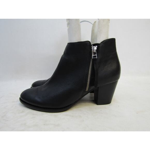 Vionic Womens Size 11 M Black Leather Zip Ankle Fashion Boots Bootie - Picture 1 of 11